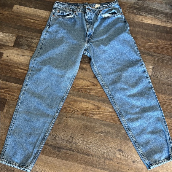 Levis Jeans 550 Relaxed Fit Tapered Leg Mens Size 38x32 USA - Picture 2 of 7